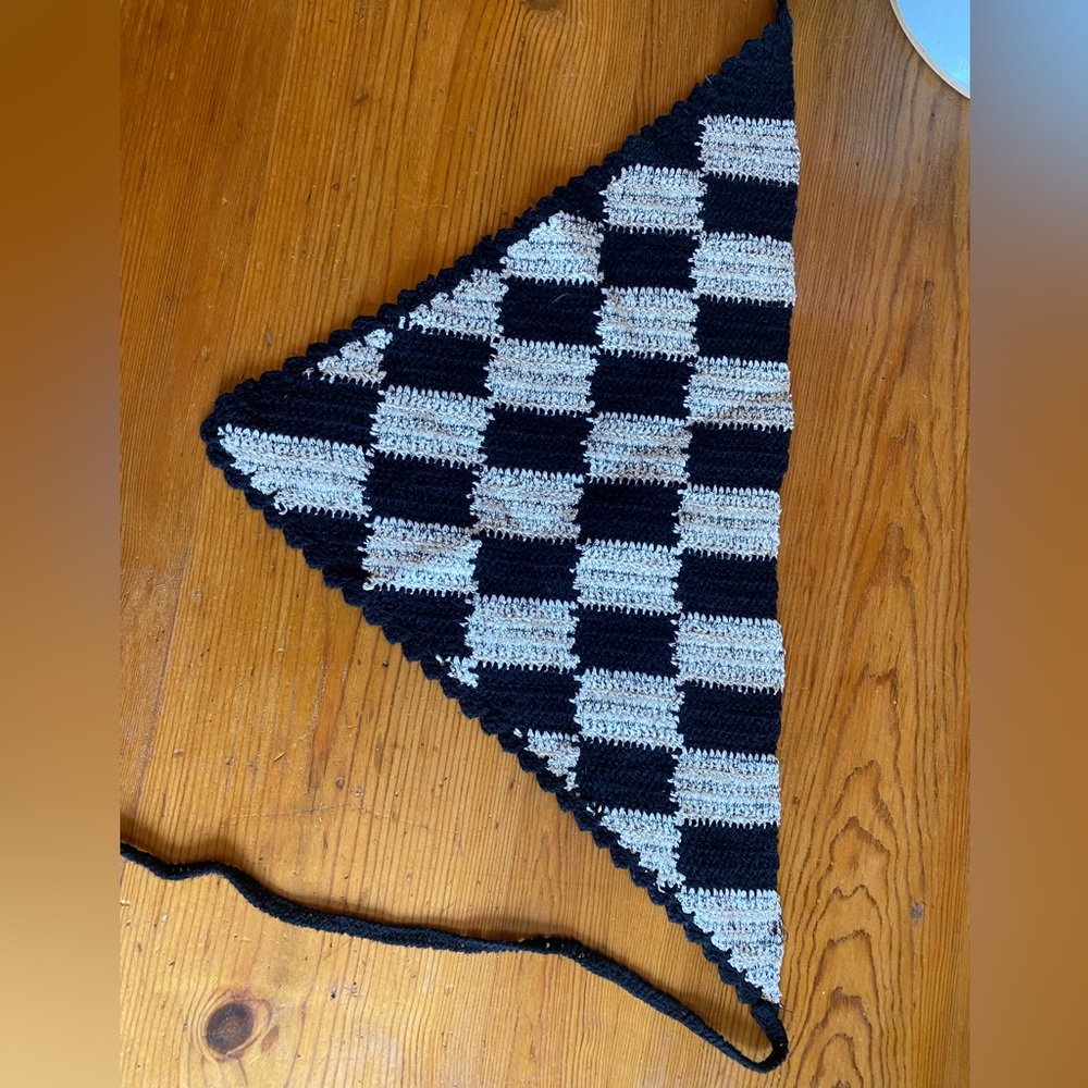 urban outfitters checkered bandana